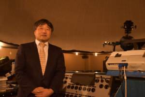 解説員の中島健次さんは、プラネタリウムで行った自らの結婚式をプロデュースした経験も