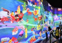 デジタルアートでメリークリスマスフェニーチェ堺で「チームラボ」の作品展