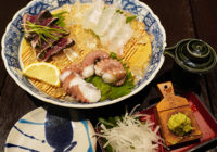 魚屋直営の居酒屋で味わう旬の魚と日本酒