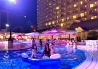 都会のオアシスでオトナの夜遊びを楽しもう！　神戸ポートピアホテルで9月1日（日）までナイトプールが営業